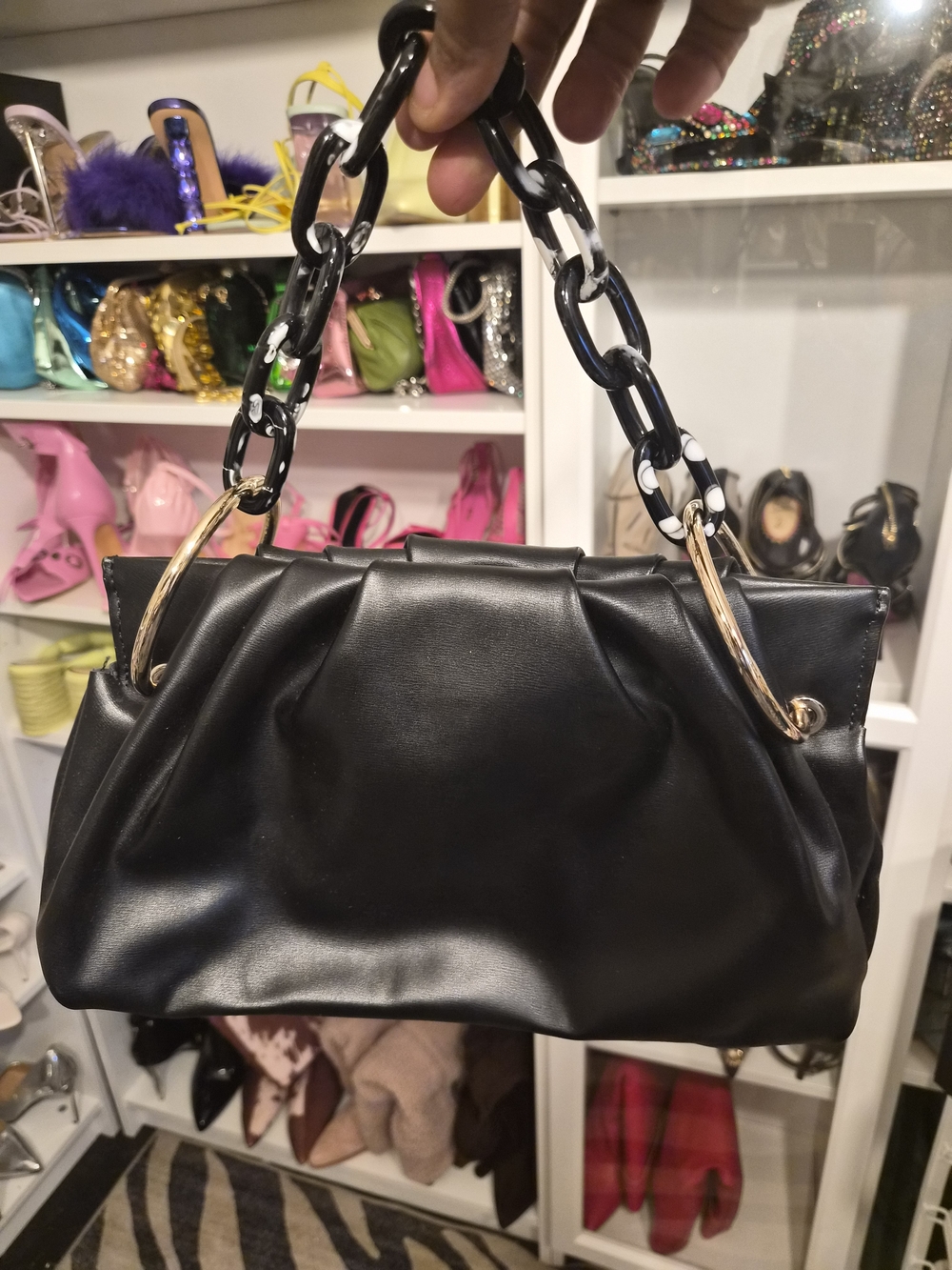 Elegant Black Shoulder Bag with Chain Handle